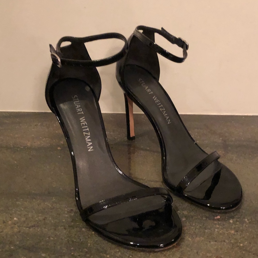 Stuart Weitzman Nudistsong Black patent pumps